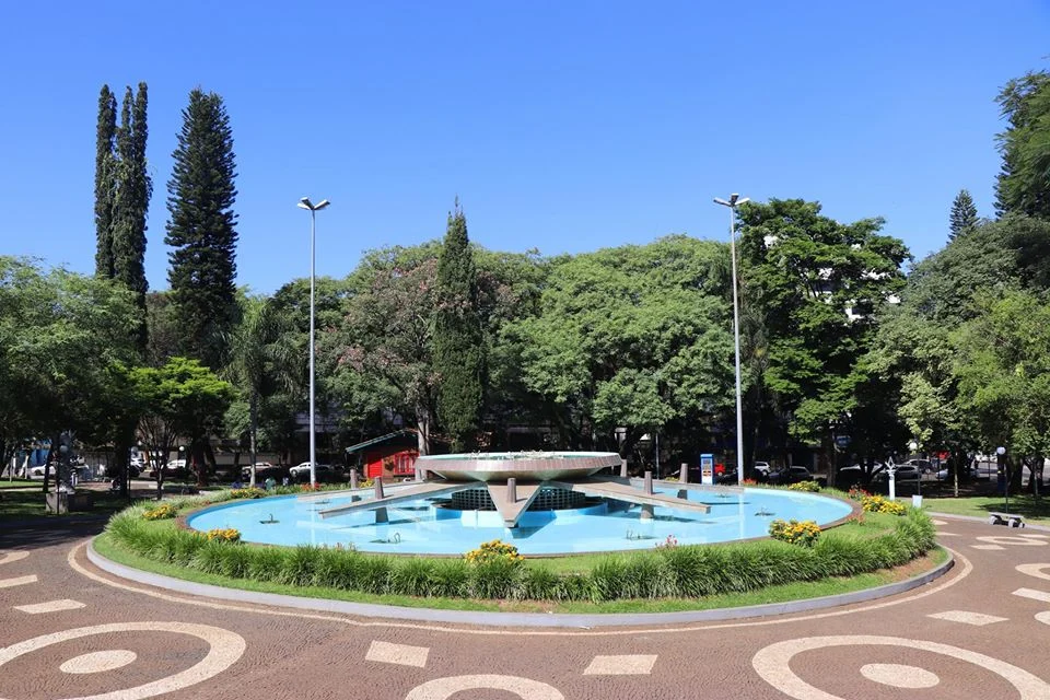 Praça Dogello Gross